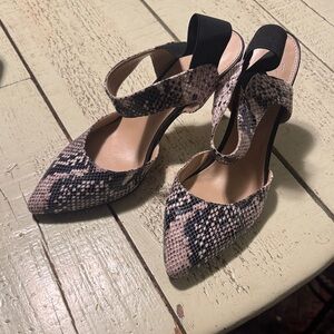 Elegant Franco Sarto Black and Snakeskin Women's Slingback Shoes